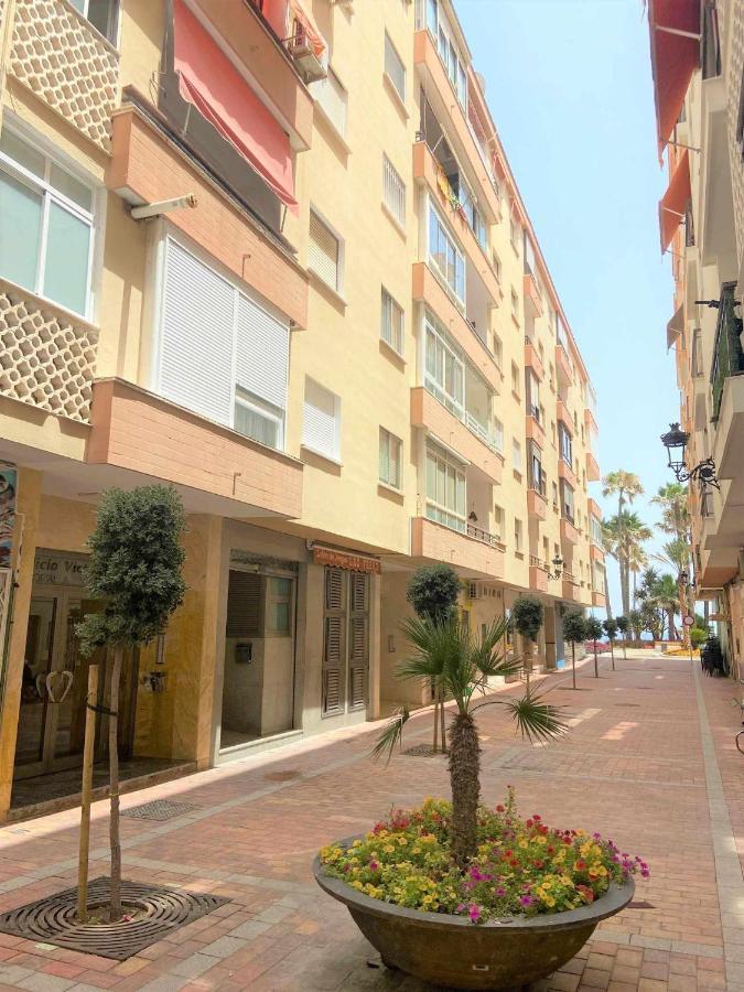 Victoria Home & Parking Estepona Exterior photo